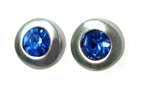 Earrings round with crystal blue