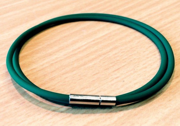 Rubber Collier 2 mm green – with click closure – different lengths