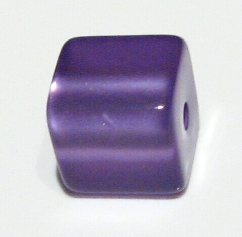 Polariswürfel 8mm dunkel-lila glänzend- Kleinloch
