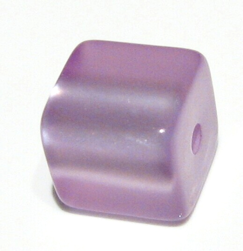 Polaris cube 8 mm light purple glossy – small hole