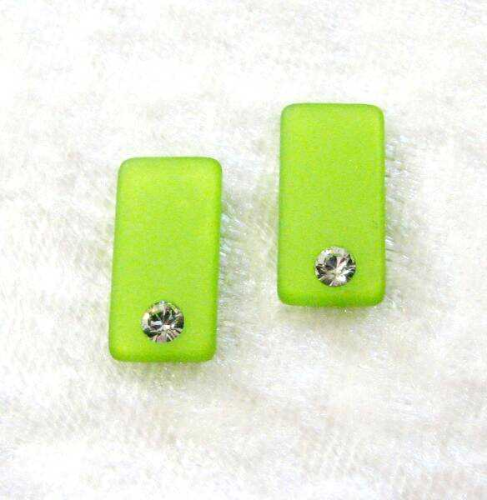 Polaris earring with Swarovski crystal plug stainless steel apple green