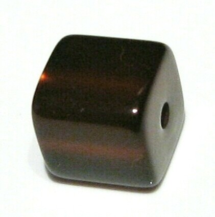 Polariswürfel 8mm dunkelbraun glänzend - Kleinloch