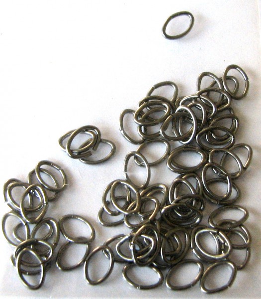 Jump rings / Binding rings oval 5x7x0,8 mm – 5 grams- approx. 60-65 pieces – color: Blackened