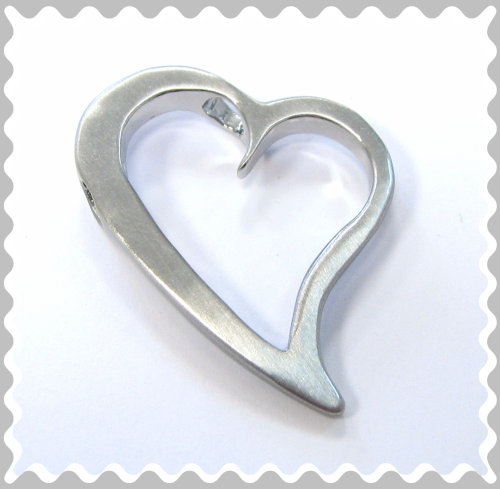 Creative pendant – open heart rhodinated