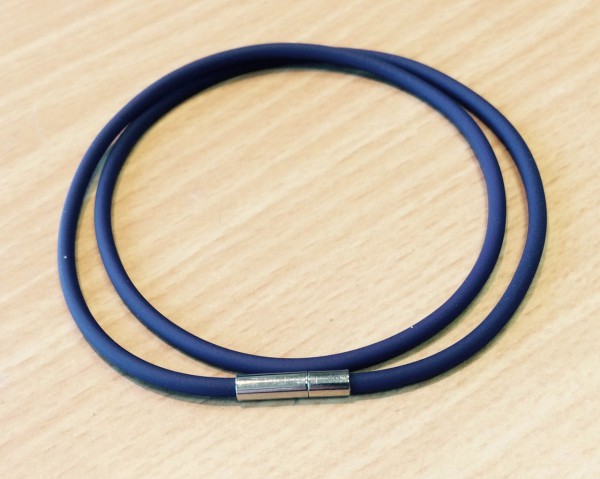 Rubber Collier 3 mm navy blue – with click closure – different lengths