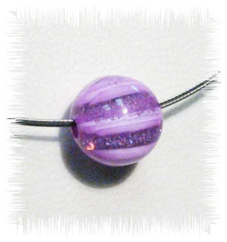 Ilumibead “Crystal Stripes” 12 mm round bead – light purple